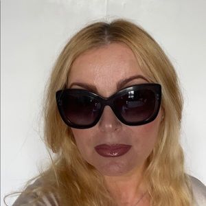 Meet your Posher, Irina